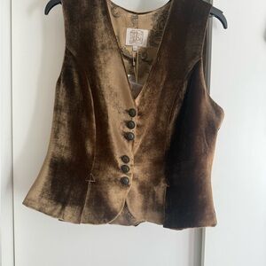 TBA Elegant Tan Patterned Fabric